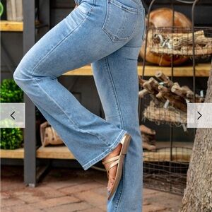 NEW with out tags. Only tried on.